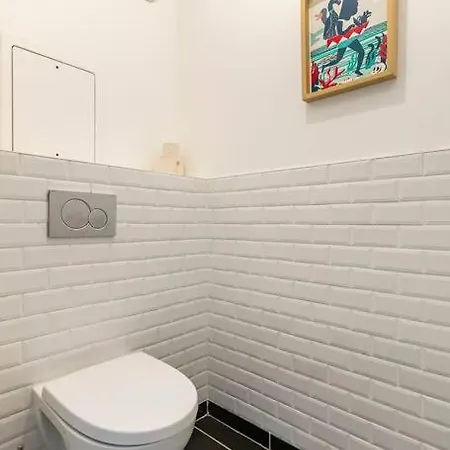 Grand , Paris La Defense Arena, 50 Metres De La Gare, 15 Min Champs Elysees Apartment